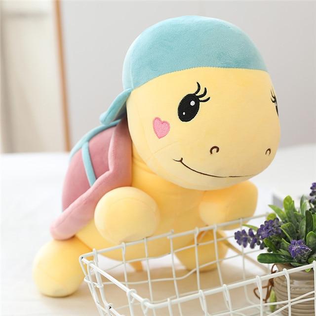 Peluche-enfant-tortue-de-terre